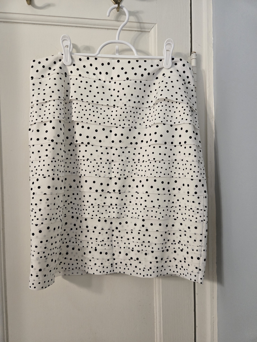 White House Black Market Polka Dot White & Black Tiered Skirt